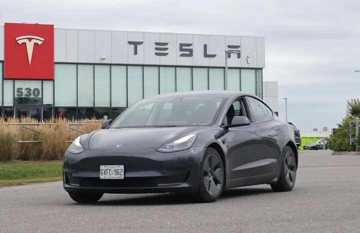 خودروهای الکتریکی در کانادا: آیا دوره رونق گذشته است؟